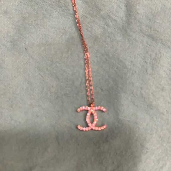 Brand new , rare Rose Gold Crystal  Necklace, great for Holidays gift - Picture 8 of 14